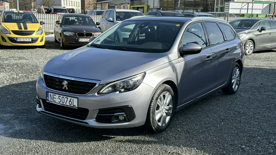 PEUGEOT 308 -