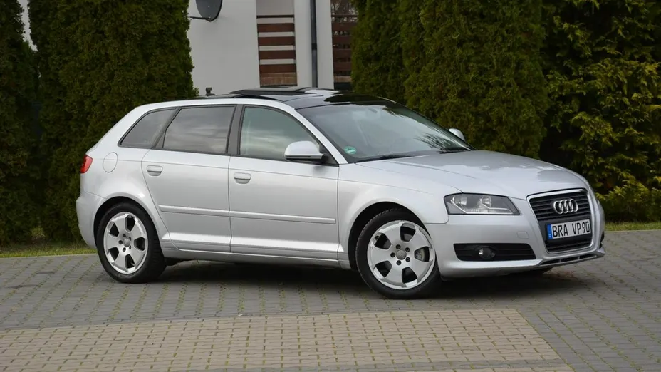AUDI A3 -