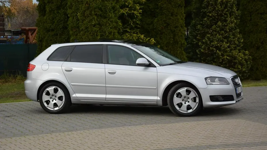 AUDI A3 -