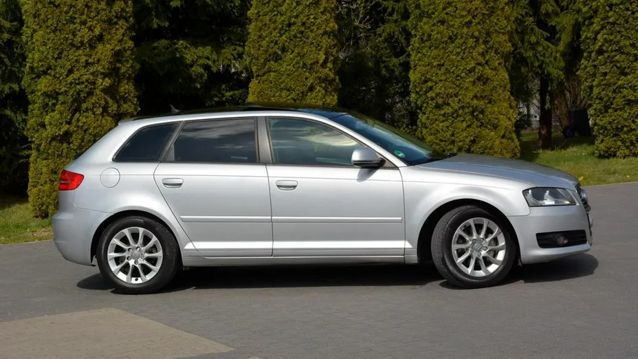 AUDI A3 -