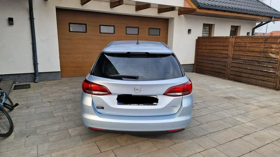 OPEL Astra -