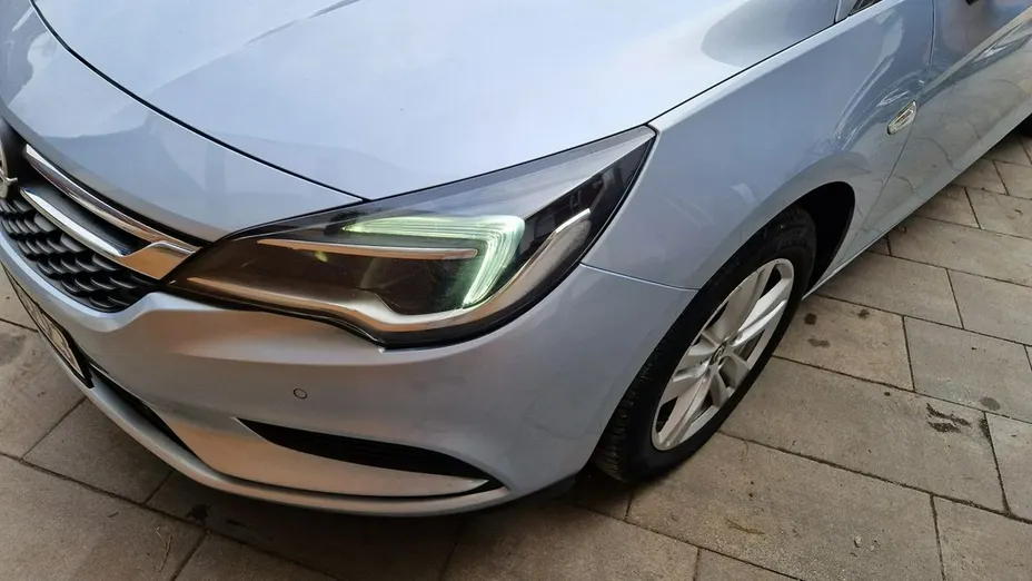 OPEL Astra -