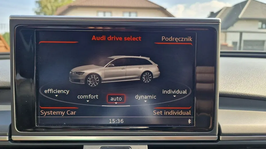 AUDI A6 -