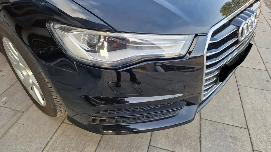 AUDI A6 -