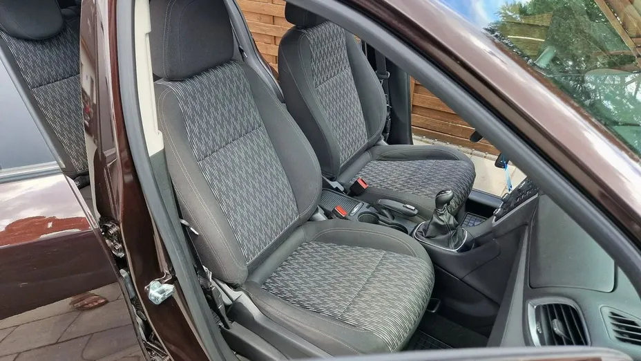 OPEL Mokka -