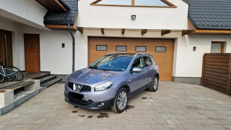 NISSAN Qashqai -