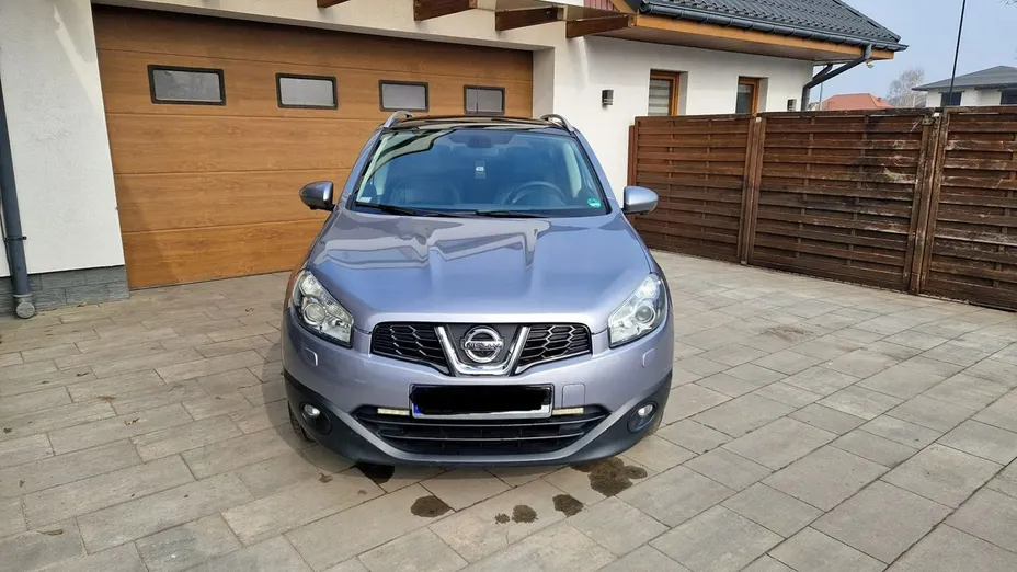 NISSAN Qashqai -