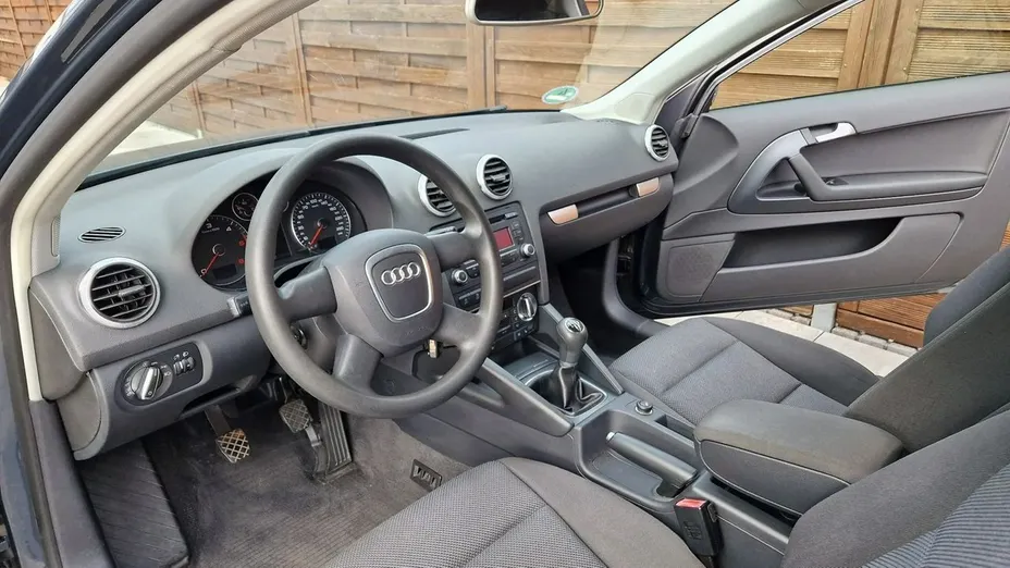 AUDI A3 -