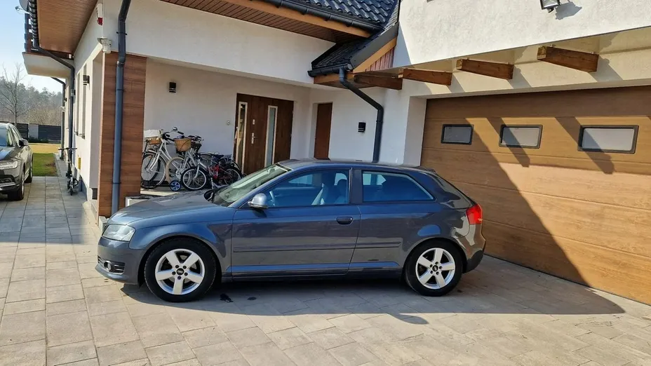 AUDI A3 -