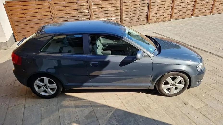 AUDI A3 -