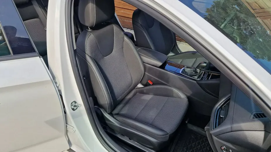 OPEL Insignia -