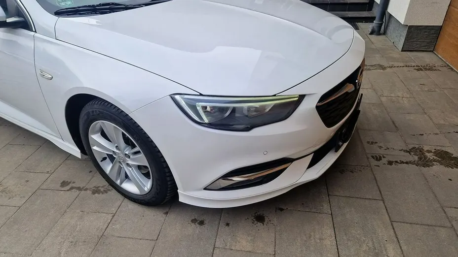 OPEL Insignia -