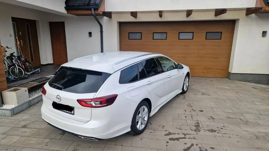 OPEL Insignia -