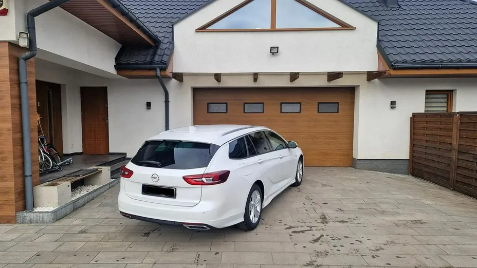 OPEL Insignia -