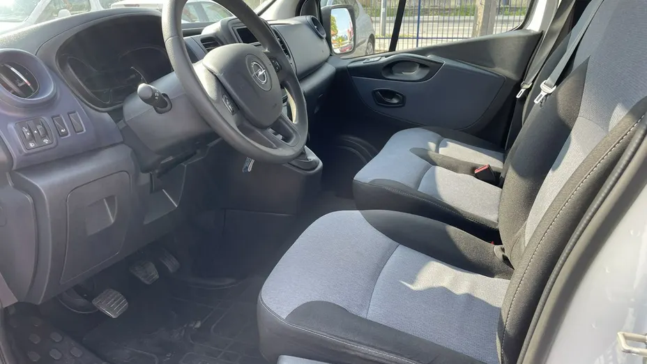 OPEL Vivaro -