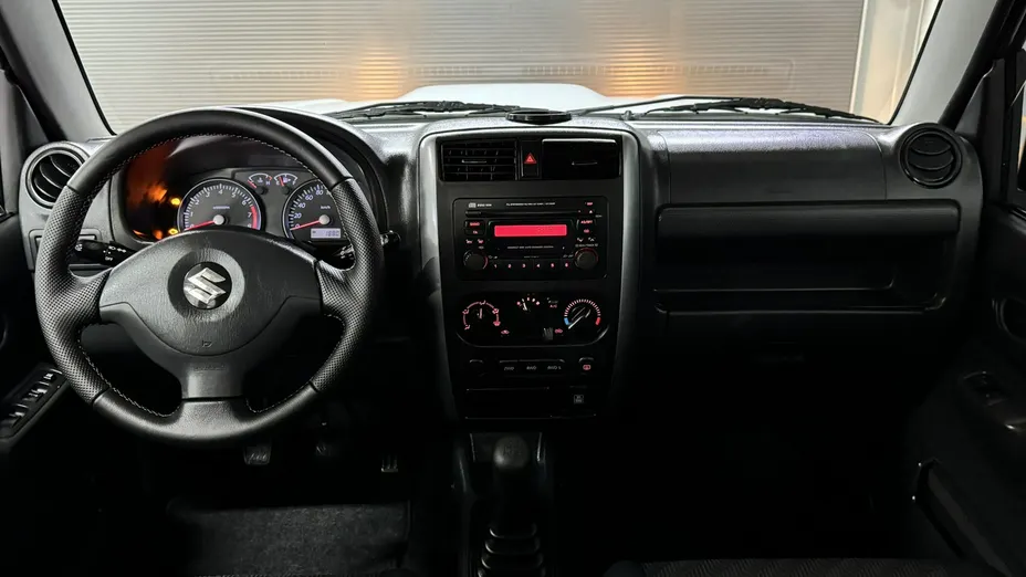 SUZUKI Jimny -
