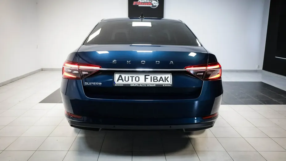 SKODA Superb -