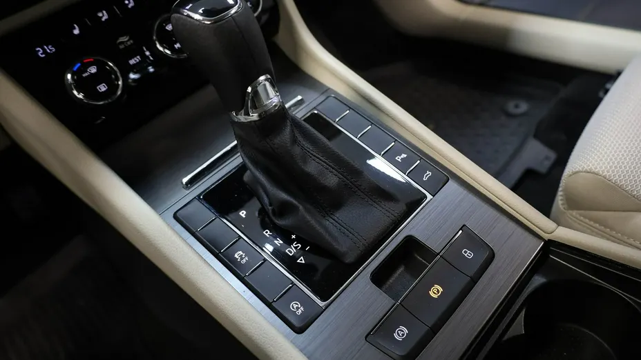 SKODA Superb -