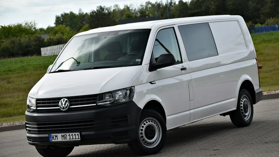 VOLKSWAGEN Transporter -