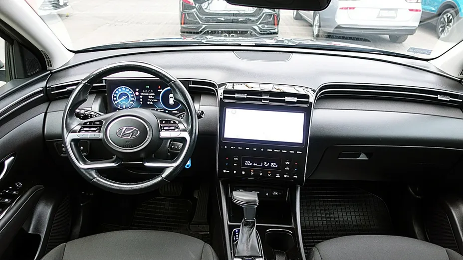 HYUNDAI Tucson -