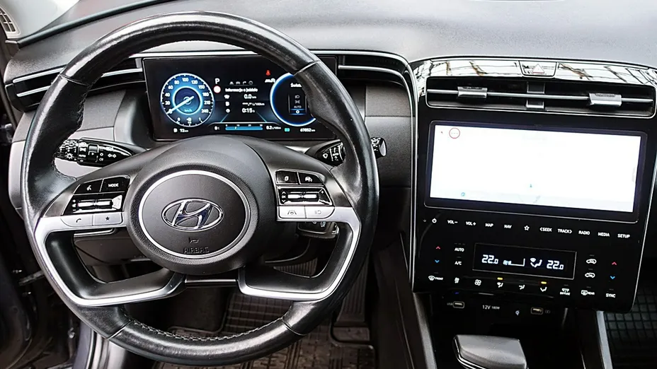 HYUNDAI Tucson -