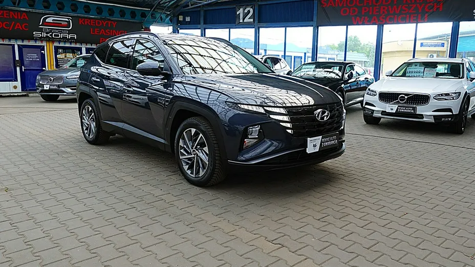 HYUNDAI Tucson -
