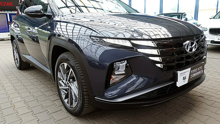 HYUNDAI Tucson -