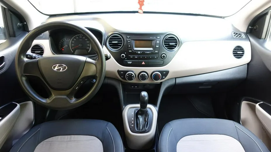 HYUNDAI i10 -