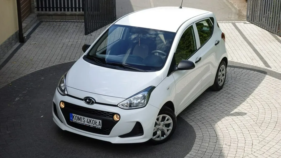 HYUNDAI i10 -