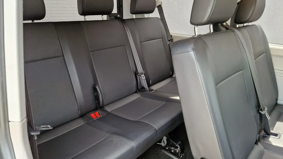 VOLKSWAGEN Caravelle -