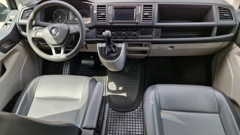 VOLKSWAGEN Caravelle -
