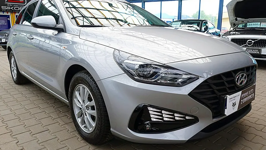 HYUNDAI i30 -