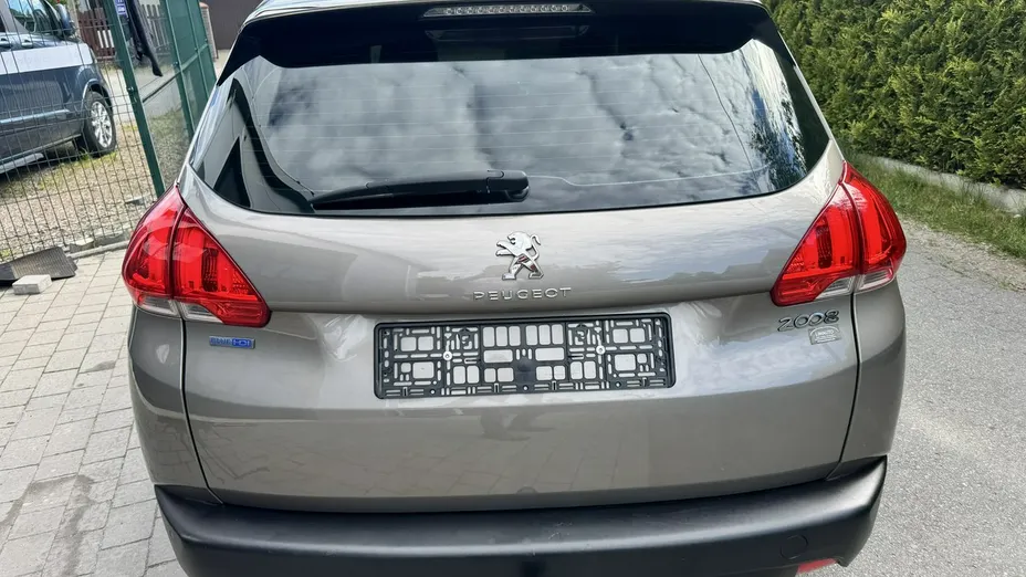 PEUGEOT 2008 -