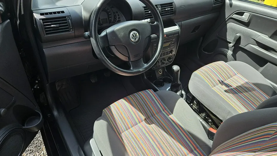 VOLKSWAGEN Fox -