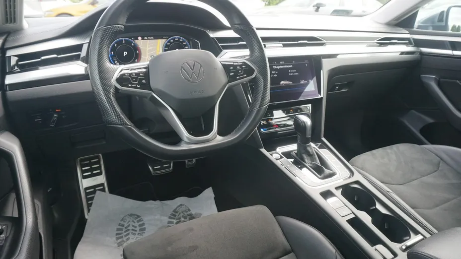 VOLKSWAGEN Arteon -