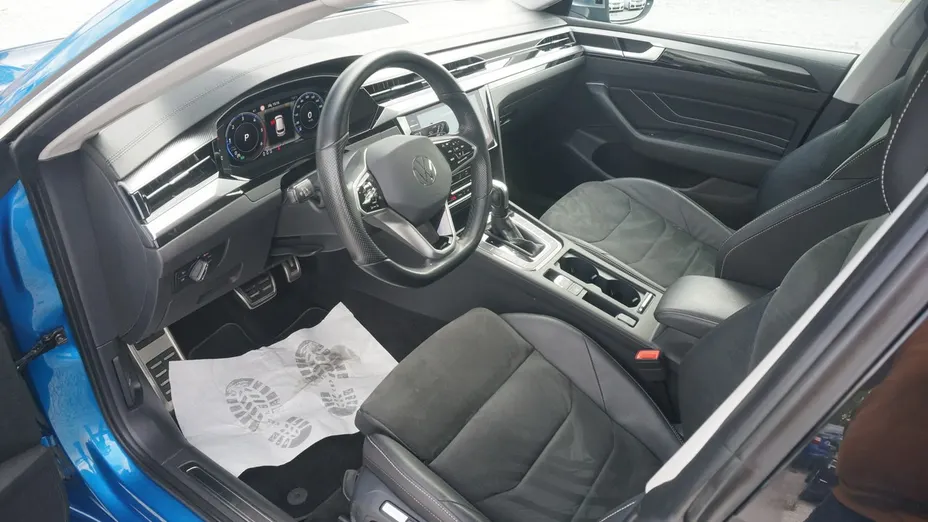 VOLKSWAGEN Arteon -