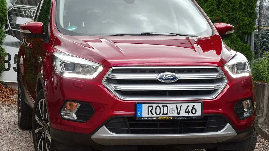 FORD Kuga -