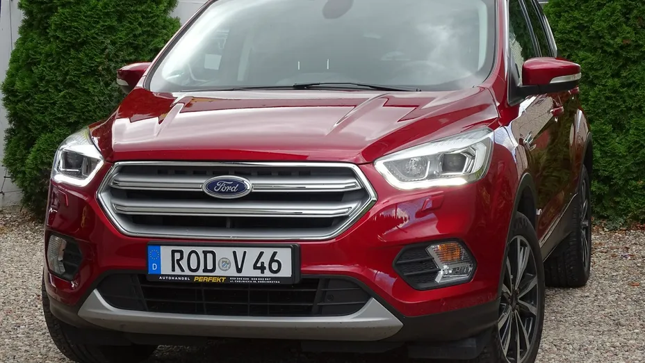 FORD Kuga -