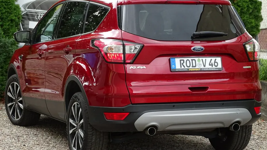 FORD Kuga -