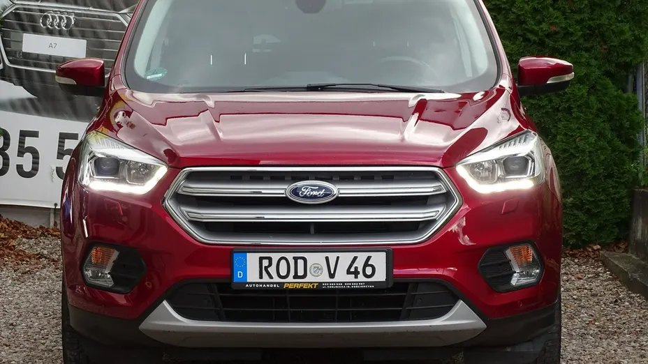 FORD Kuga -