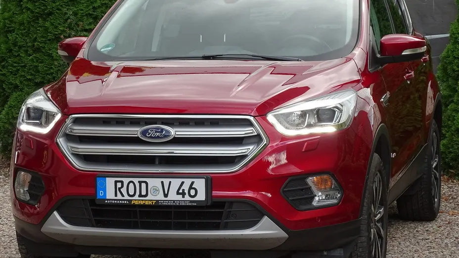 FORD Kuga -