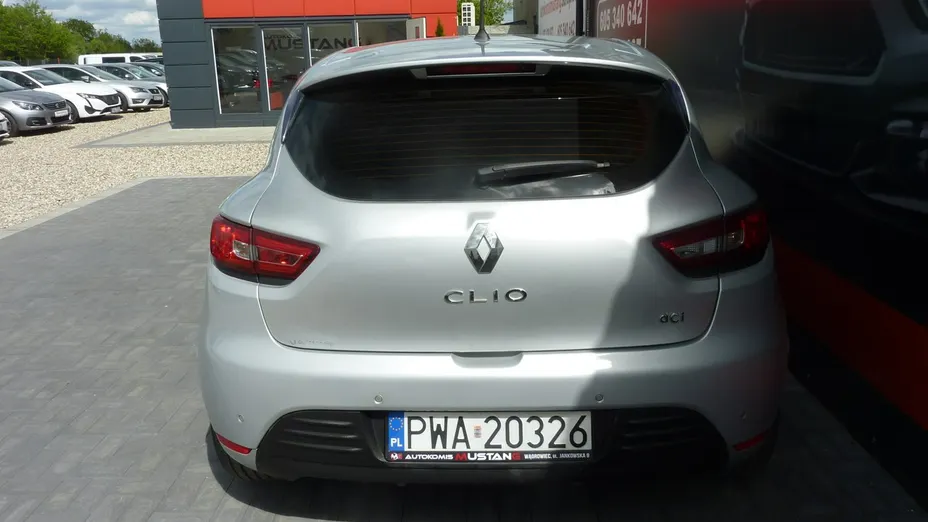 RENAULT Clio -
