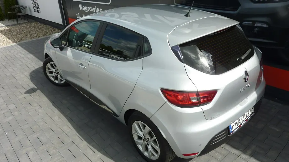 RENAULT Clio -