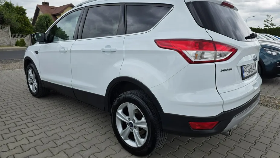 FORD Kuga -