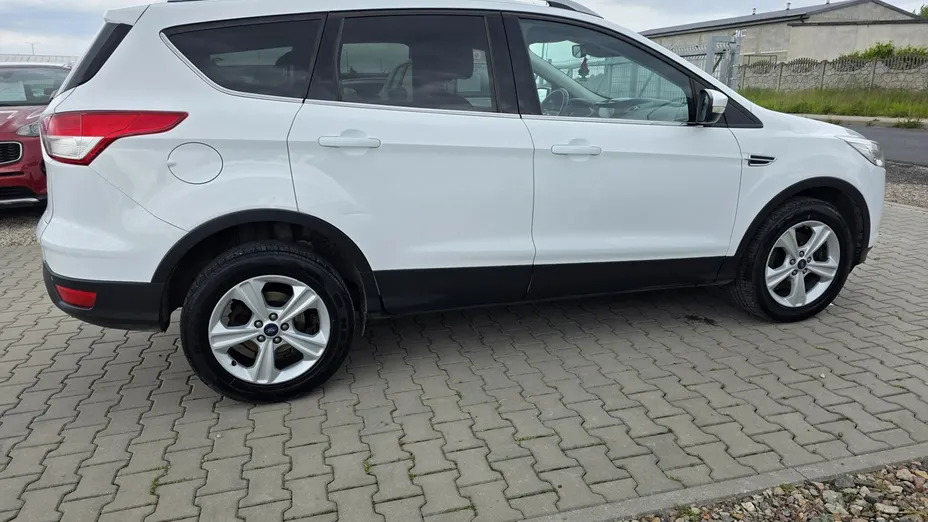 FORD Kuga -