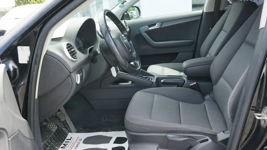 AUDI A3 -
