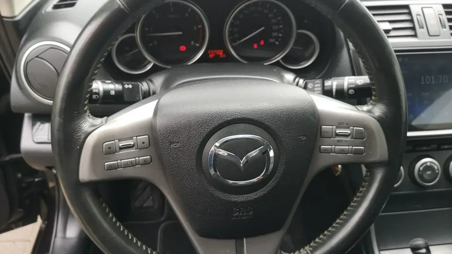 MAZDA 6 -