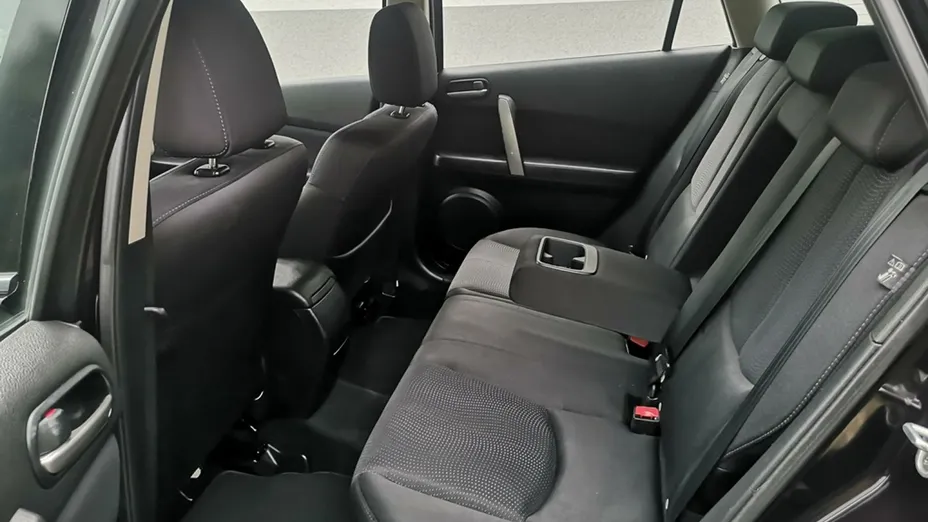 MAZDA 6 -