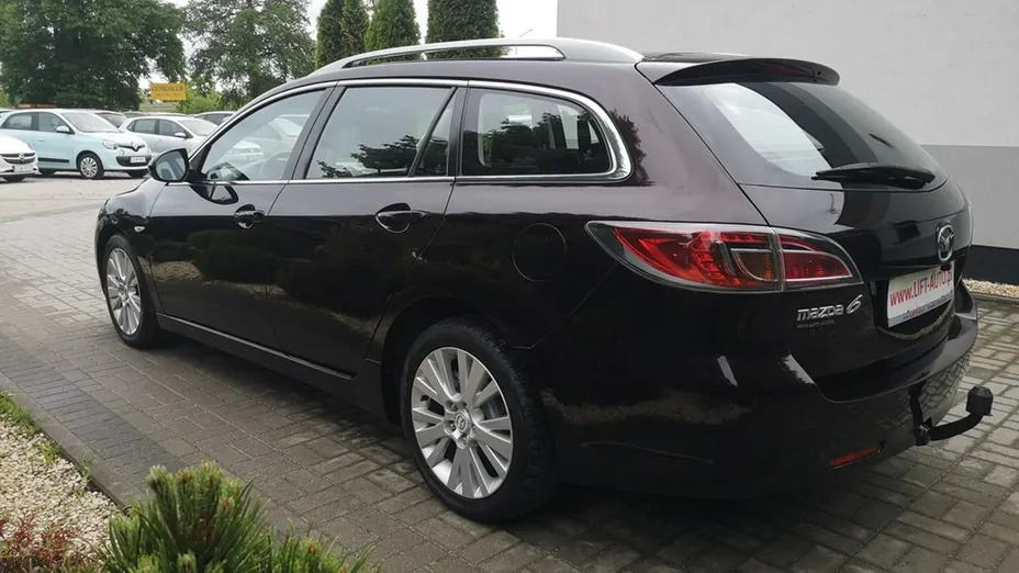 MAZDA 6 -
