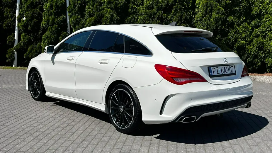 MERCEDES-BENZ CLA -